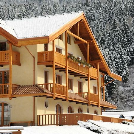 كاريسولو Holidays Dolomiti Apartment Resort المظهر الخارجي الصورة