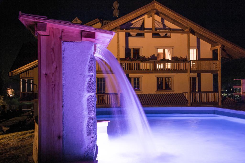 كاريسولو Holidays Dolomiti Apartment Resort المظهر الخارجي الصورة