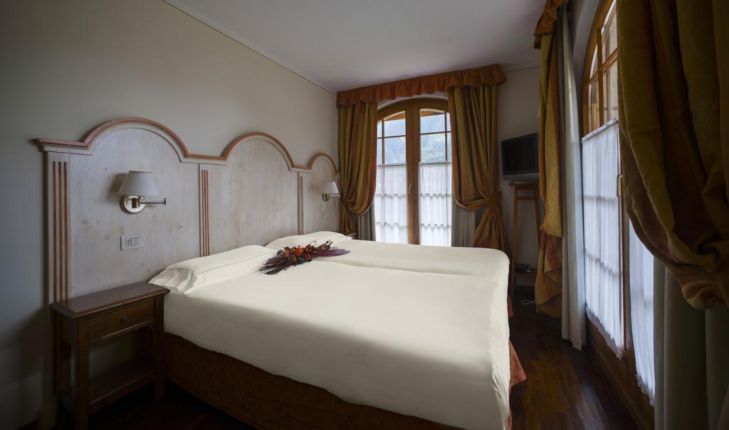كاريسولو Holidays Dolomiti Apartment Resort المظهر الخارجي الصورة