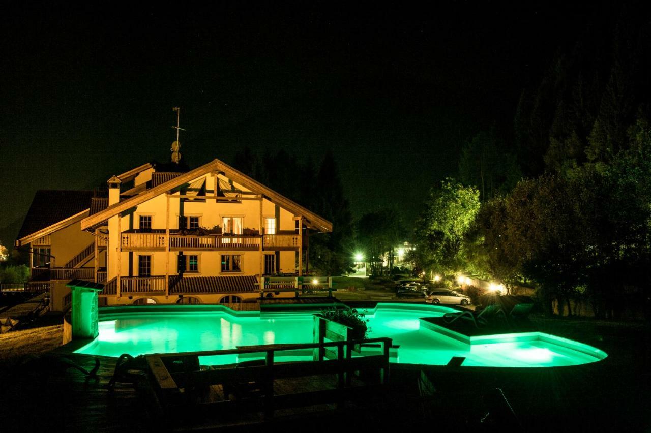 كاريسولو Holidays Dolomiti Apartment Resort المظهر الخارجي الصورة