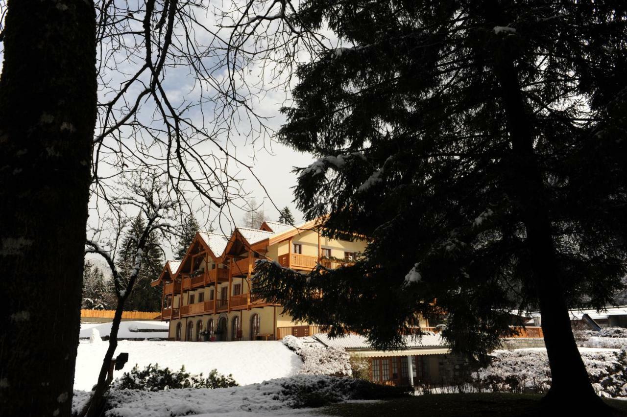 كاريسولو Holidays Dolomiti Apartment Resort المظهر الخارجي الصورة