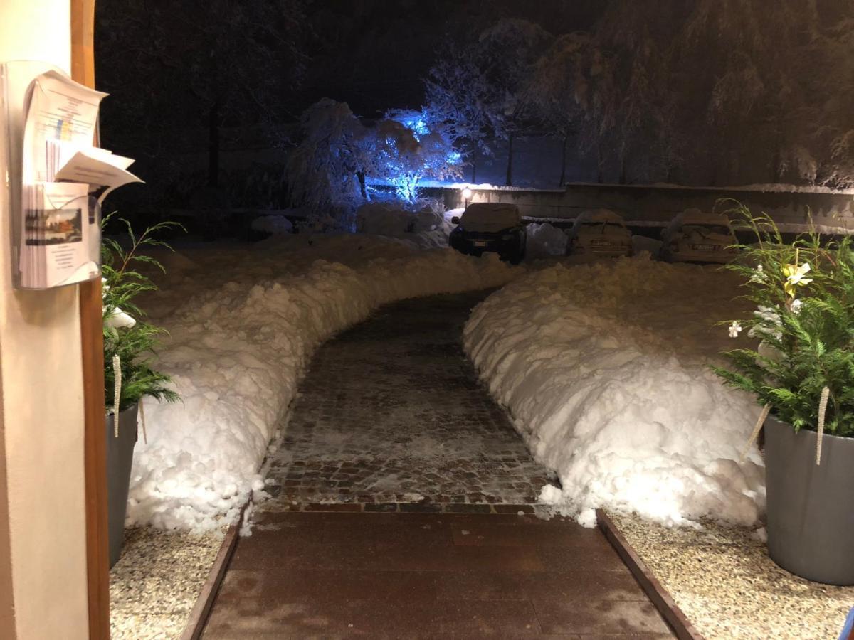 كاريسولو Holidays Dolomiti Apartment Resort المظهر الخارجي الصورة